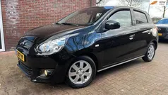 Zwart Gebruikt 2015 Mitsubishi Space Star Hatchback | € 4.999 (Eerlijke prijs)