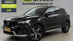 Zwart Gebruikt 2021 Volvo XC40 R-Design SUV | € 29.900 (Eerlijke prijs)