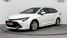 Wit Gebruikt 2019 Toyota Corolla Active Stationwagen | € 18.945 (Eerlijke prijs)