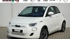 Wit Gebruikt 2022 Fiat 500e Comfort Hatchback | € 18.450 (Eerlijke prijs)