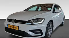 Wit Gebruikt 2020 VW Golf VII Highline Hatchback | € 22.930 (Eerlijke prijs)