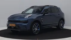 Blauw, metallic lak Gebruikt 2024 Lynk & Co 01 SUV | € 29.250 (Eerlijke prijs)
