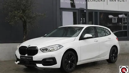 Occasion BMW 118 Executive 140 PK (102 kW) 2021 Wit Hatchback