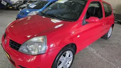 Rood Gebruikt 2007 Renault Clio II Campus Hatchback | € 1.695 (Eerlijke prijs)