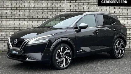 Zwart Occasion 2023 Nissan Qashqai Tekna+ SUV | € 34.790 (Eerlijke prijs)