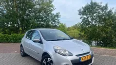Gebruikt 2011 Renault Clio II Night&Day Hatchback | € 3.199 (Eerlijke prijs)