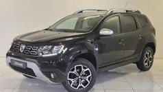 Zwart nacre 676 Gebruikt 2021 Dacia Duster Prestige SUV | € 17.600 (Eerlijke prijs)