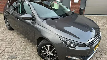 Occasion 2017 Peugeot 308 Allure Hatchback | € 7.999 (Super prijs)