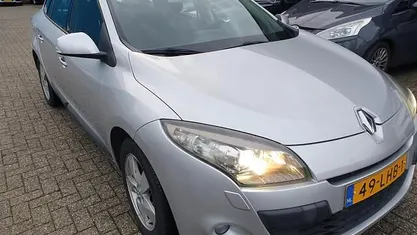 Gebruikt 2010 Renault Mégane GrandTour Dynamique Stationwagen | € 2.599 (Eerlijke prijs)