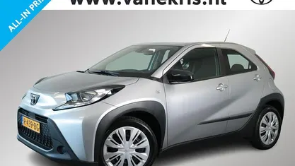 Occasion 2022 Toyota Aygo X Play SUV | € 15.999 (Goede deal)