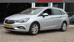 Grijs Gebruikt 2017 Opel Astra Edition Stationwagen | € 5.499 (Goede deal)