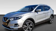Grijs, metallic lak Gebruikt 2019 Nissan Qashqai N-Connecta SUV | € 17.930 (Eerlijke prijs)