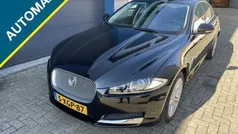 Zwart Gebruikt 2013 Jaguar XF Sedan | € 8.500