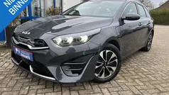 Grijs Gebruikt 2022 Kia Ceed Hatchback | € 22.750 (Eerlijke prijs)