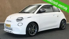 Wit Nieuw 2024 Abarth 500e Hatchback | € 30.950 (Eerlijke prijs)