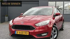 Rood Gebruikt 2015 Ford Focus Titanium Hatchback | € 7.449 (Eerlijke prijs)