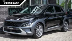 Zwart Gebruikt 2022 Hyundai Kona Premium SUV | € 25.950 (Eerlijke prijs)