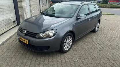 Grijs Gebruikt 2011 VW Golf Trendline Stationwagen | € 2.850 (Goede deal)