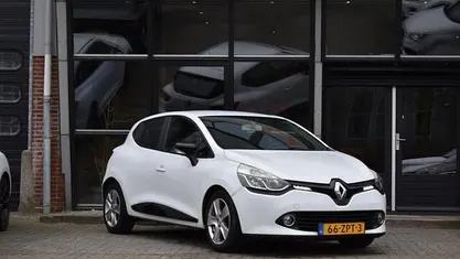 Occasion 2013 Renault Clio IV Expression Hatchback | € 4.750 (Eerlijke prijs)
