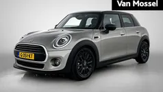 Grijs Gebruikt 2019 Mini Cooper Pepper Hatchback | € 22.240 (Eerlijke prijs)