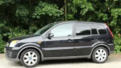 Zwart Gebruikt 2008 Ford Fusion Futura MPV | € 2.295 (Eerlijke prijs)