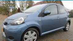 Blauw Gebruikt 2009 Toyota Aygo Hatchback | € 2.495 (Eerlijke prijs)