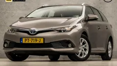 Bruin Gebruikt 2016 Toyota Auris Hybrid Sport Stationwagen | € 15.445 (Eerlijke prijs)