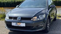 Grijs Gebruikt 2017 VW Golf VII Allstar Hatchback | € 15.850 (Eerlijke prijs)