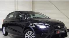 Zwart Gebruikt 2023 Seat Ibiza Style Hatchback | € 17.945 (Eerlijke prijs)