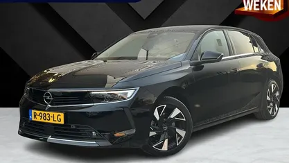 Gebruikt 2022 Opel Astra Elegance Hatchback | € 21.940 (Eerlijke prijs)