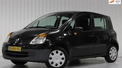 Gebruikt 2005 Renault Modus Campus MPV | € 899 (Eerlijke prijs)
