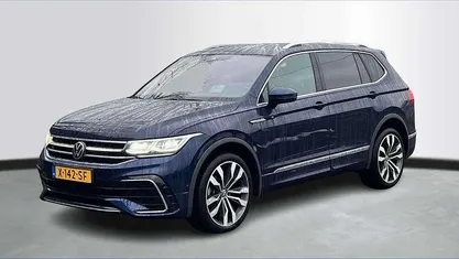 Blauw Occasion 2024 VW Tiguan Allspace Business+ SUV | € 41.950 (Super prijs)