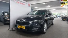 Zwart Gebruikt 2022 Skoda Octavia Business Line Stationwagen | € 23.950 (Eerlijke prijs)
