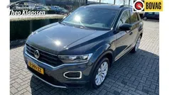 Grijs Gebruikt 2019 VW T-Roc Business SUV | € 22.950 (Eerlijke prijs)