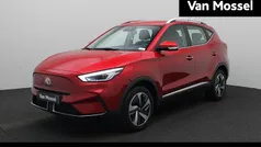 Rood Gebruikt 2023 MG ZS Comfort Sedan | € 21.495 (Eerlijke prijs)