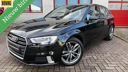 Occasion Audi A3 Sportback Design 116 PK (85 kW) 2017 Zwart (metallic) Hatchback