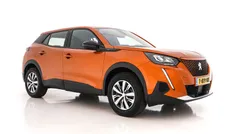 Orange fusion (oranje metallic) Gebruikt 2023 Peugeot e-2008 Active SUV | € 20.945 (Goede deal)