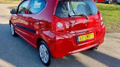 Occasion Suzuki Alto Exclusive 68 PK (50 kW) 2010 Rood Hatchback