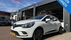 Ijswit 369 Gebruikt 2018 Renault Clio IV Zen Hatchback | € 9.895 (Eerlijke prijs)