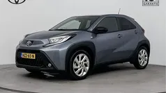 Blauw metallic Gebruikt 2024 Toyota Aygo Hatchback | € 22.945 (Eerlijke prijs)