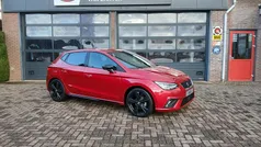Rood (metallic) Gebruikt 2021 Seat Ibiza Black Edition Hatchback | € 17.900 (Goede deal)