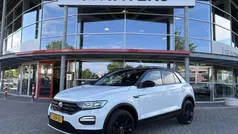 Gebruikt 2021 VW T-Roc Business SUV | € 19.445 (Eerlijke prijs)