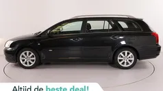 Gebruikt 2006 Toyota Avensis Luna Stationwagen | € 2.450 (Eerlijke prijs)