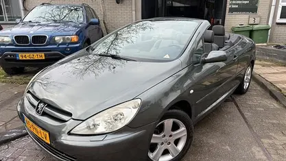 Grijs Occasion 2004 Peugeot 307 CC Cabriolet | € 2.999 (Eerlijke prijs)
