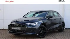 Gebruikt 2025 Audi A3 Sportback Basis Hatchback | € 36.750 (Eerlijke prijs)