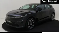 Noir étoilé gne Gebruikt 2023 Renault Mégane Evolution Hatchback | € 29.940 (Goede deal)