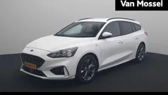 Wit Gebruikt 2020 Ford Focus Business Edition Stationwagen | € 17.945 (Eerlijke prijs)