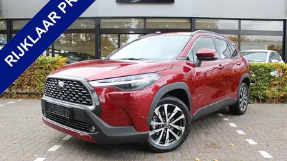 Gebruikt 2025 Toyota Corolla Cross Plus SUV | € 37.950 (Eerlijke prijs)