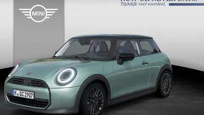 Occasion 2025 Mini Cooper Classic Hatchback | € 42.408 (Eerlijke prijs)