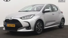 Grijs metallic Gebruikt 2024 Toyota Yaris Hatchback | € 23.253 (Eerlijke prijs)